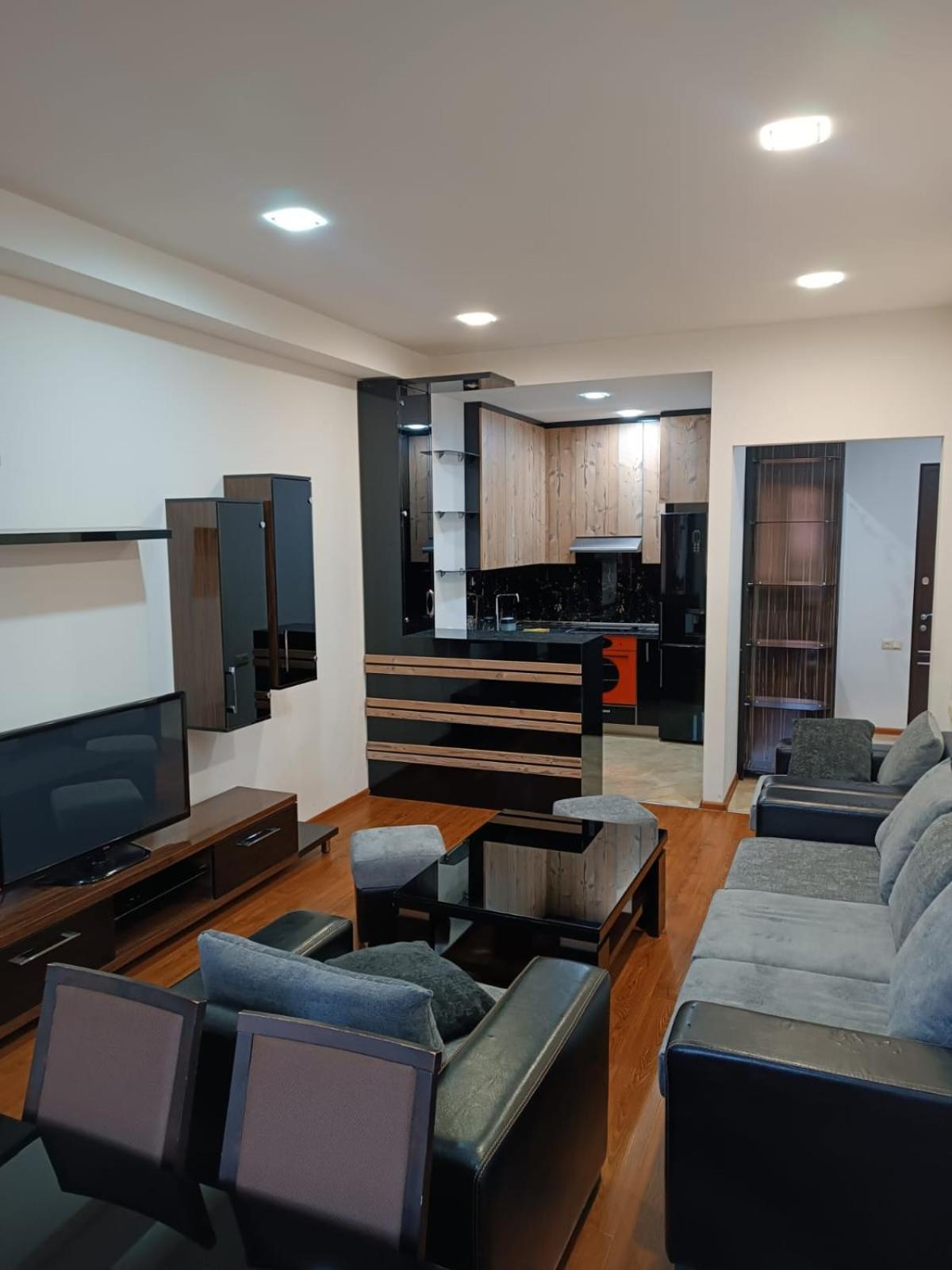 Rent Inn Yerevan On Buzand Street Exterior foto