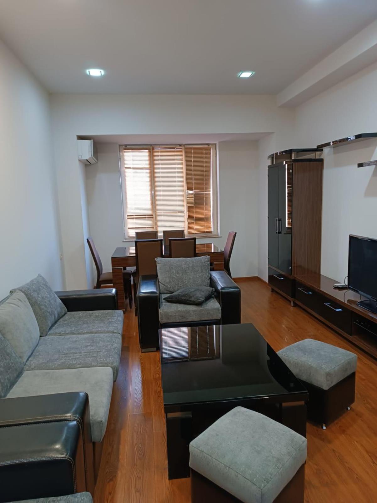Rent Inn Yerevan On Buzand Street Exterior foto